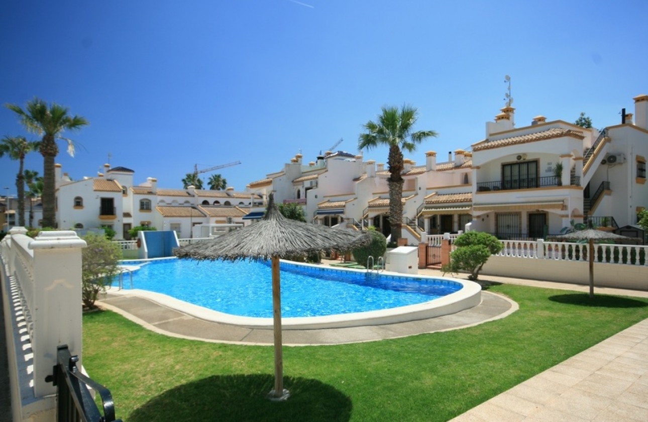 Begagnad - Bungalow - Orihuela Costa - Los Dolses