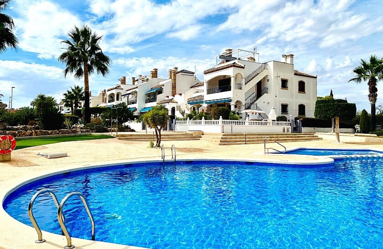 Begagnad - Bungalow - Orihuela Costa - Villamartín