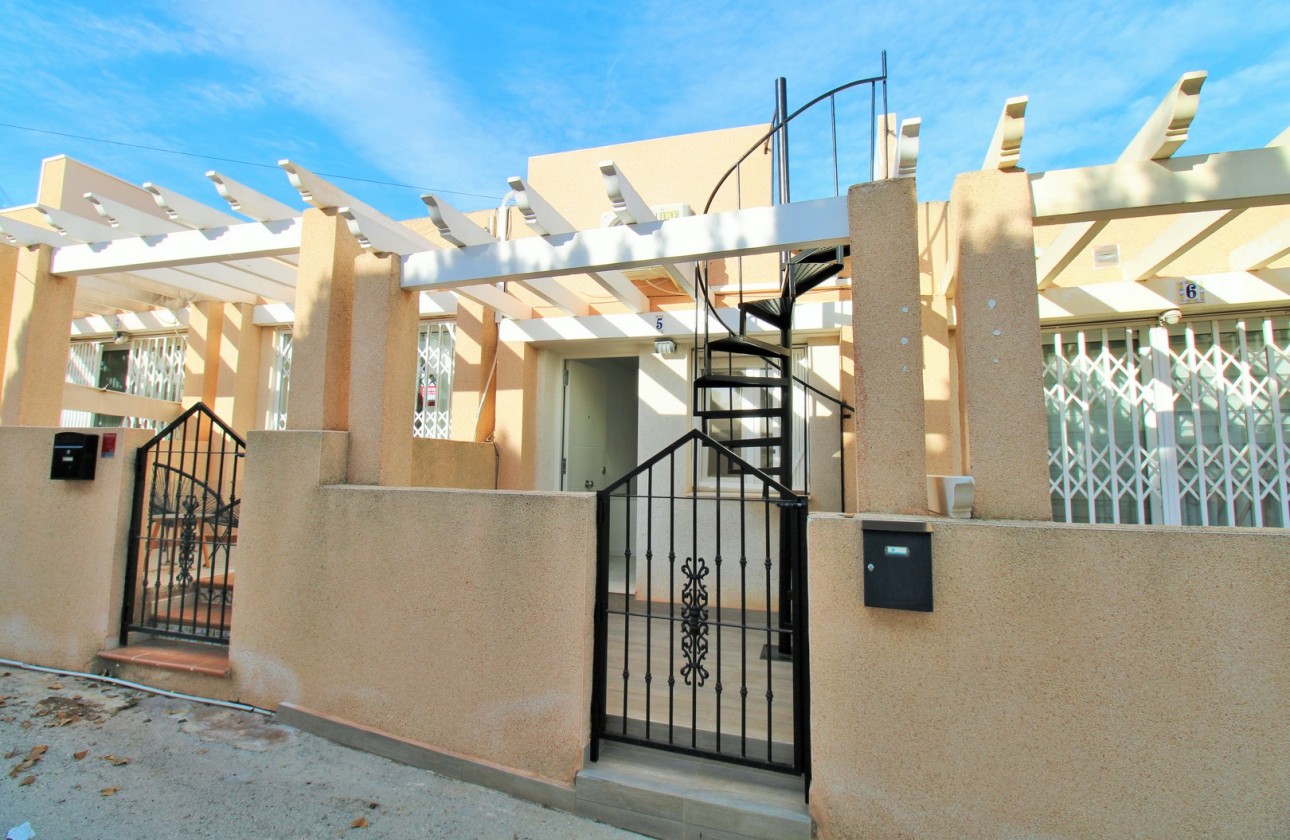 Begagnad - Bungalow - Orihuela Costa - Villamartín