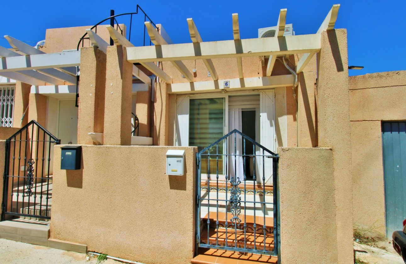 Begagnad - Bungalow - Orihuela Costa - Villamartín