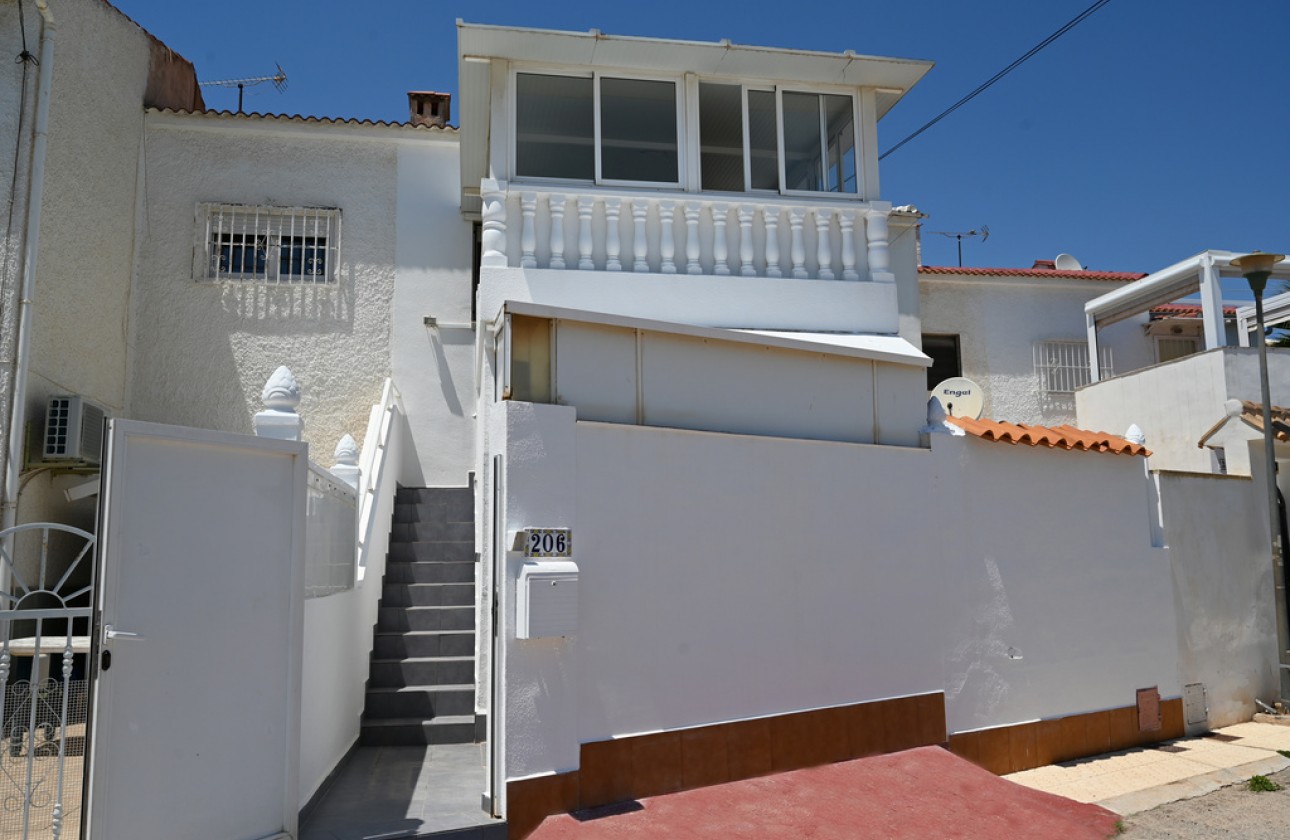 Begagnad - Bungalow - Torrevieja - La Siesta - El Salado -  Torreta