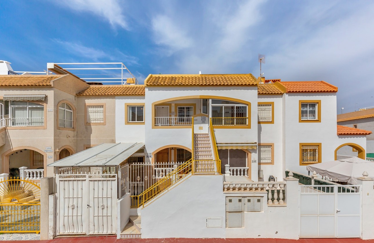 Begagnad - Bungalow - Torrevieja - La Siesta - El Salado -  Torreta