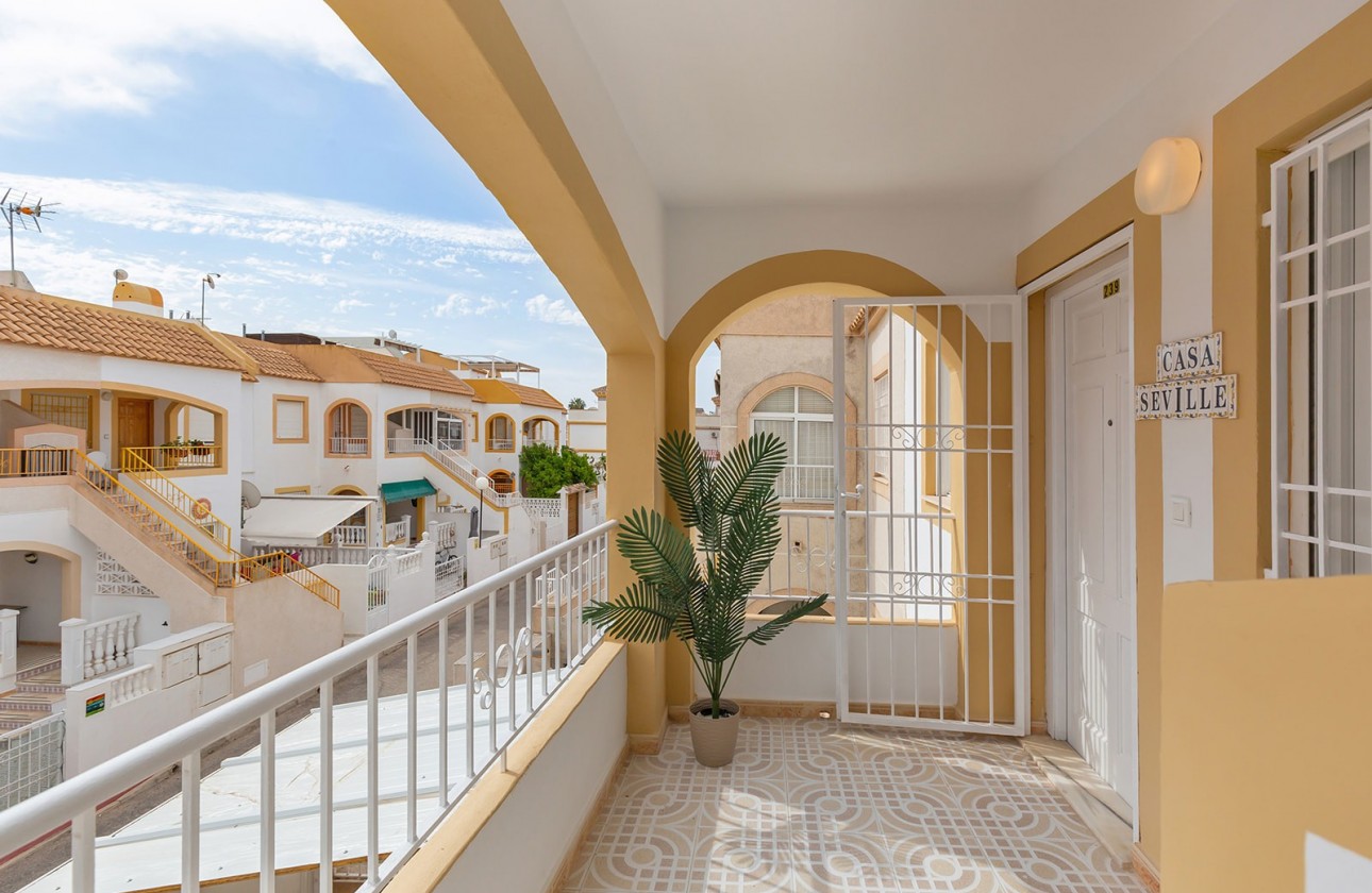 Begagnad - Bungalow - Torrevieja - La Siesta - El Salado -  Torreta