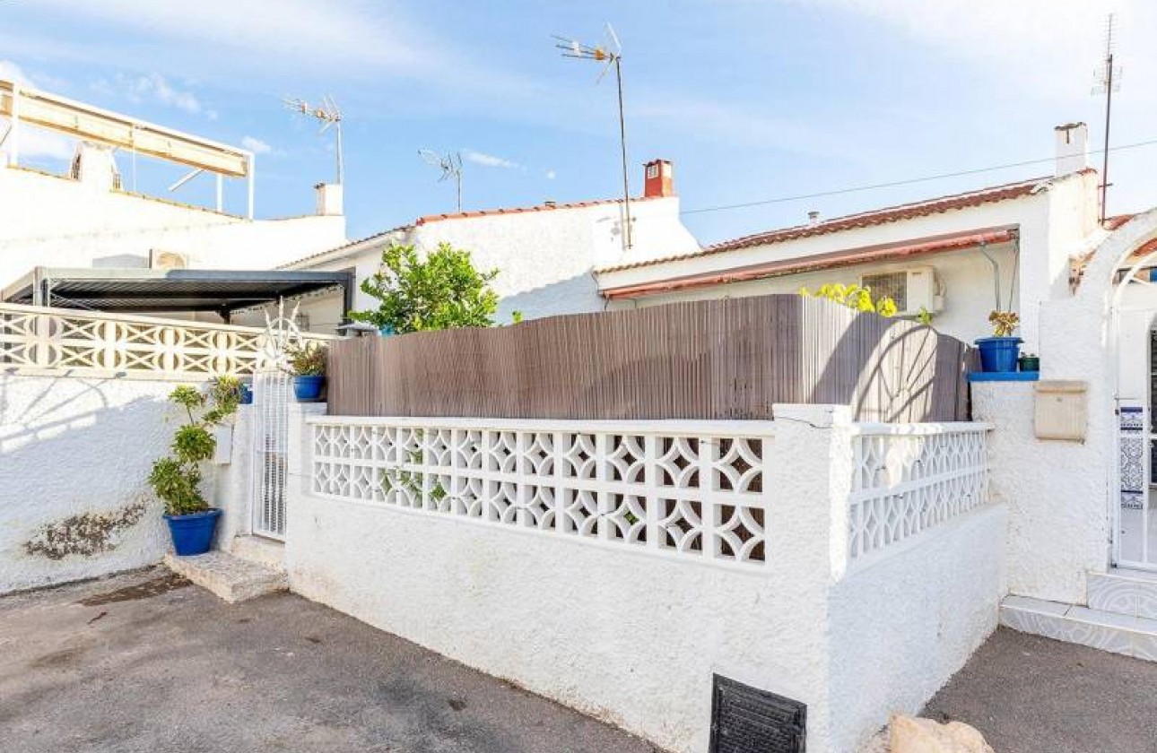 Begagnad - Bungalow - Torrevieja - La Siesta - El Salado -  Torreta