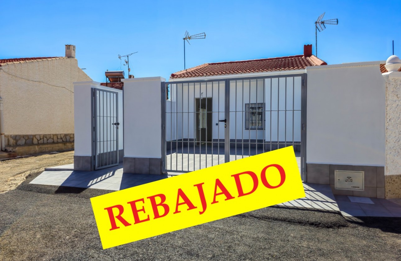 Begagnad - Bungalow - Torrevieja - La Siesta - El Salado -  Torreta