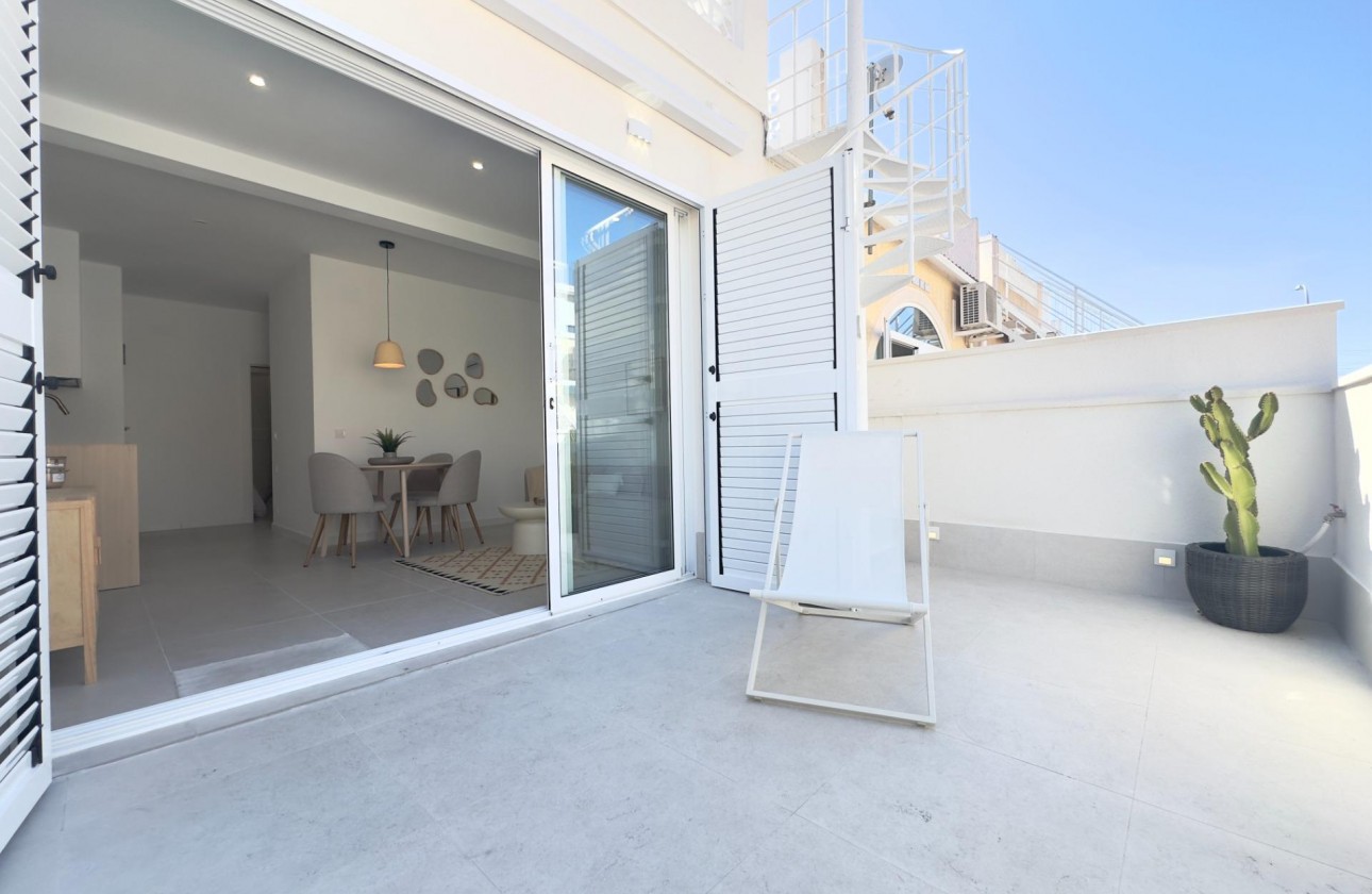 Begagnad - Bungalow - Torrevieja - La Siesta - El Salado -  Torreta