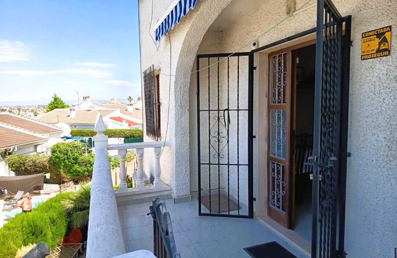 Begagnad - Bungalow - Torrevieja - La Siesta - El Salado -  Torreta