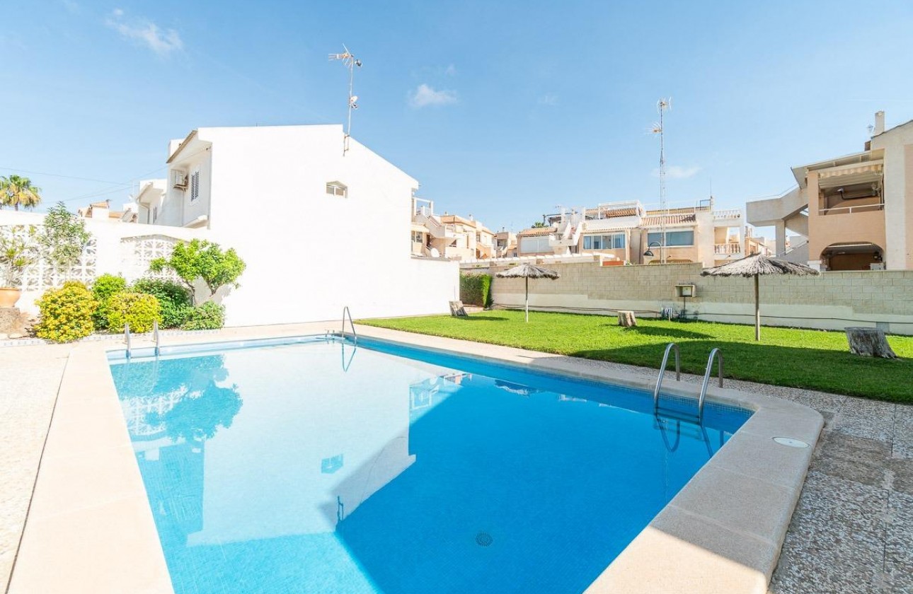 Begagnad - Bungalow - Torrevieja - Los Frutales