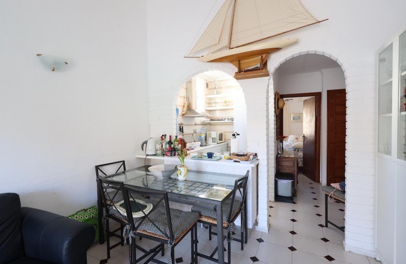 Begagnad - Bungalow - Torrevieja - Los Frutales