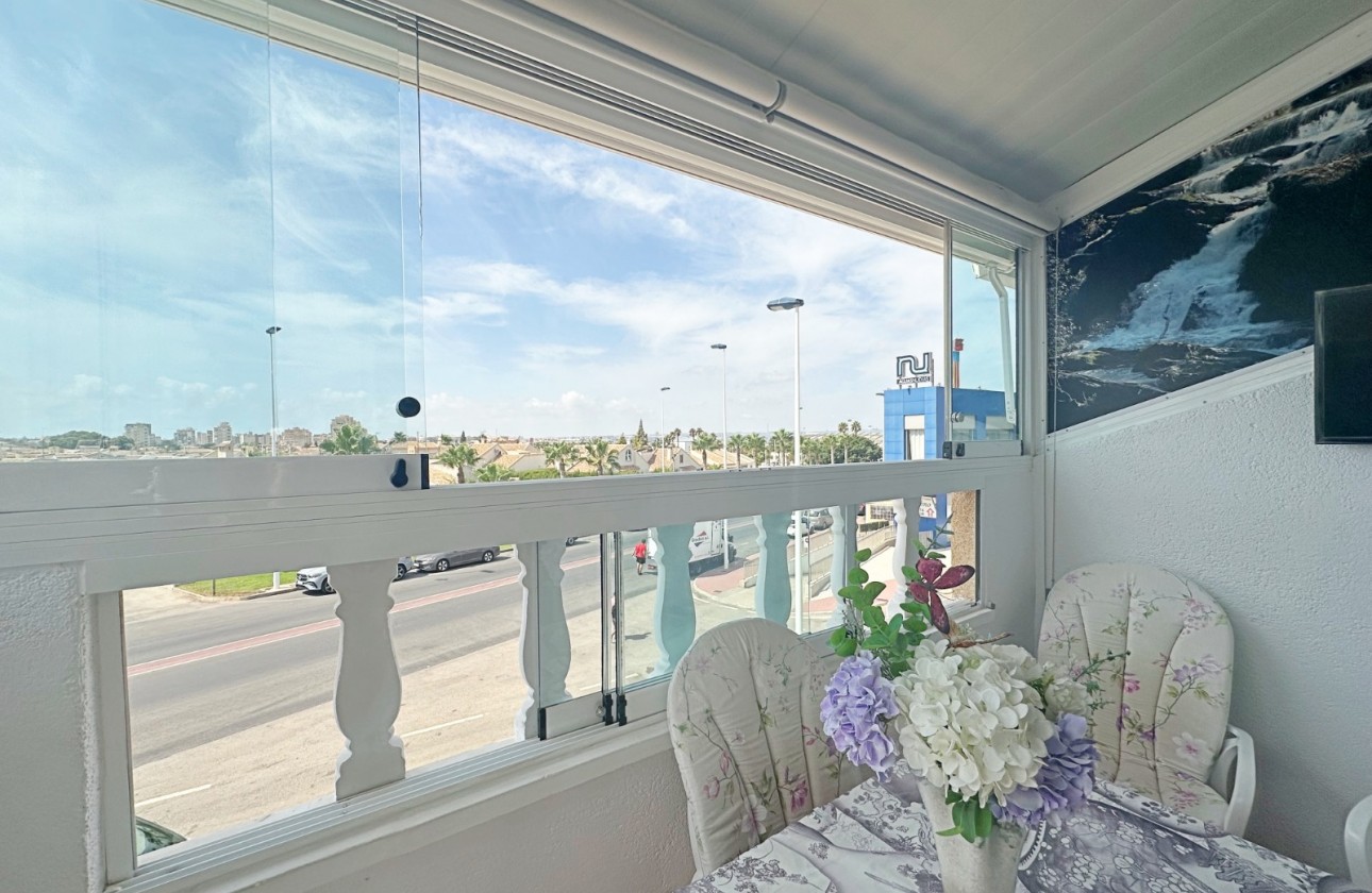 Begagnad - Bungalow - Torrevieja - Nueva Torrevieja - Aguas Nuevas
