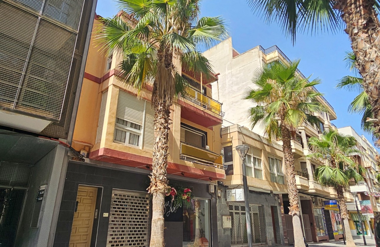 Begagnad - Byggnad - Torrevieja
