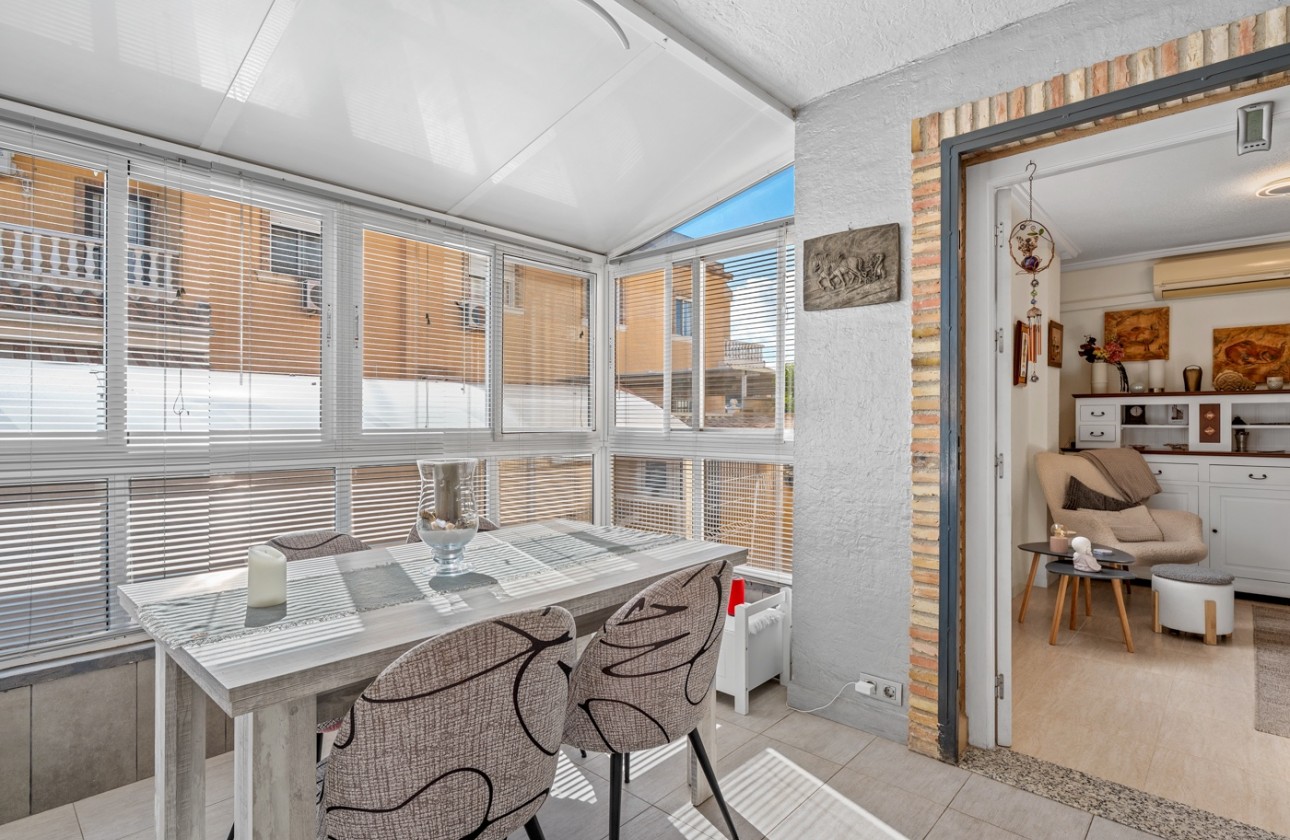 Begagnad - Duplex - Ciudad Quesada - Lo Marabú