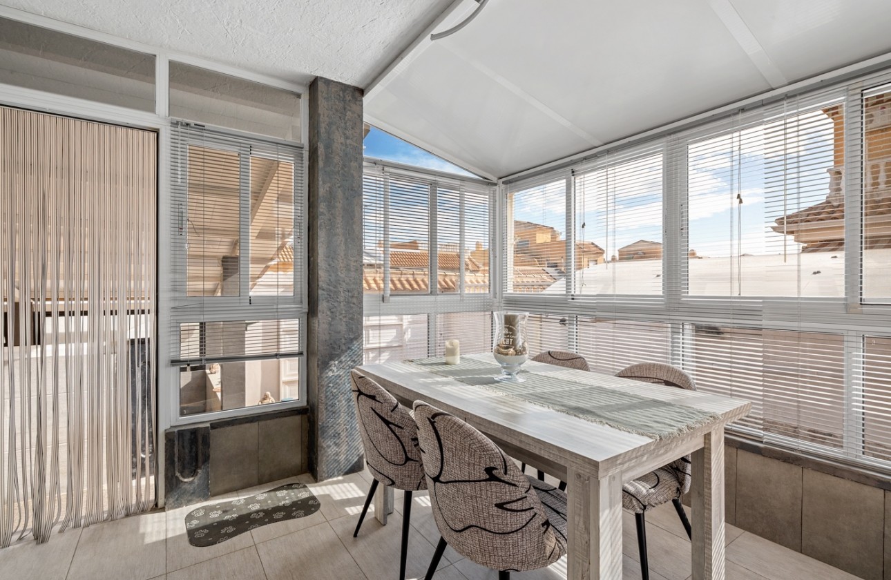 Begagnad - Duplex - Ciudad Quesada - Lo Marabú