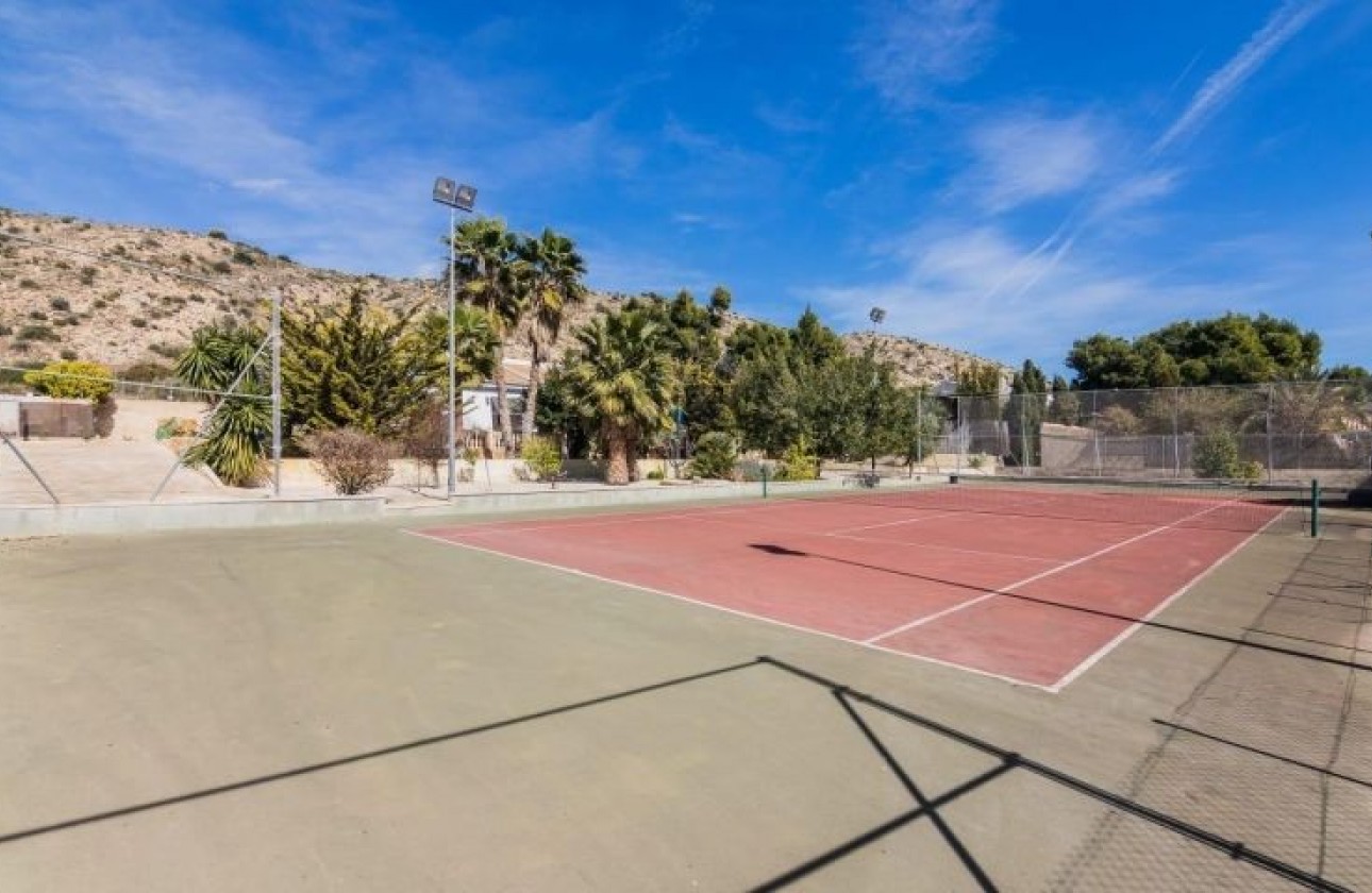 Begagnad - Fristående Villa - Elche