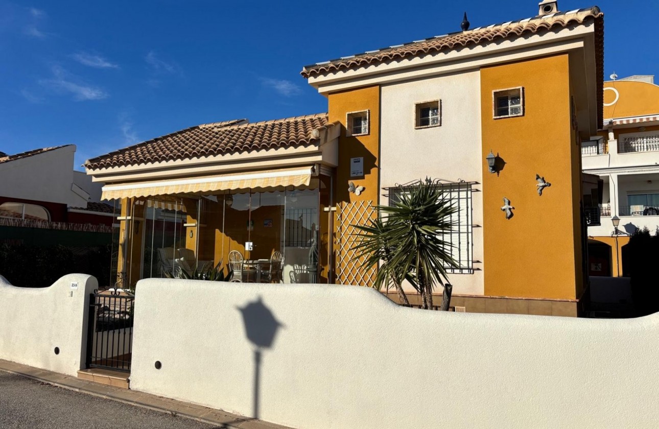 Begagnad - Fristående Villa - Los Montesinos - Urbanizacion montesol