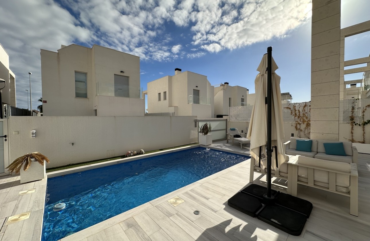 Begagnad - Fristående Villa - Orihuela Costa - Cabo Roig