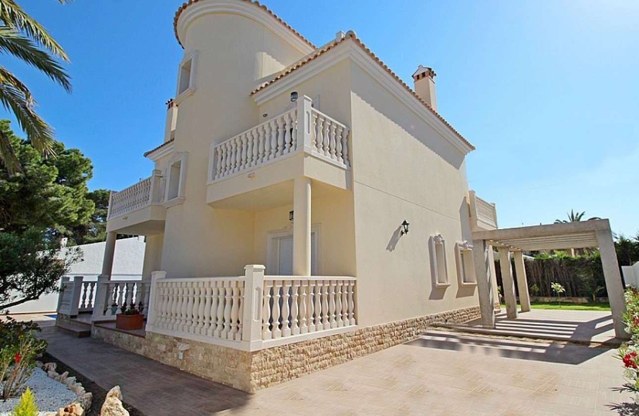 Begagnad - Fristående Villa - Orihuela Costa - Cabo Roig