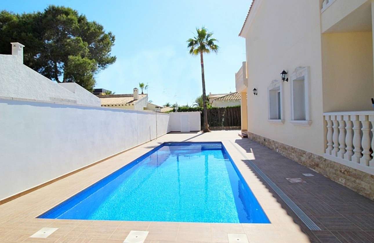 Begagnad - Fristående Villa - Orihuela Costa - Cabo Roig