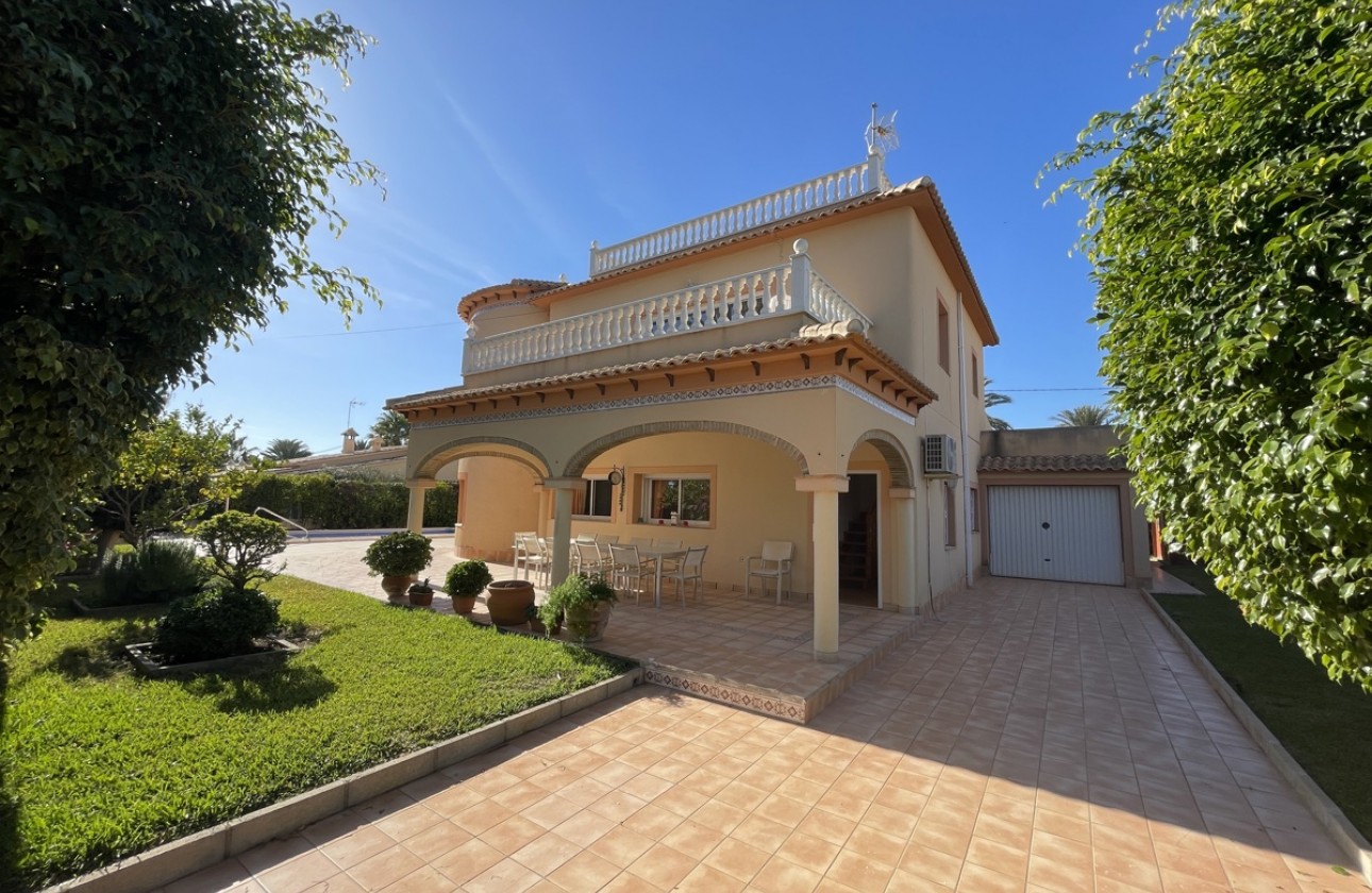 Begagnad - Fristående Villa - Orihuela Costa - Cabo Roig