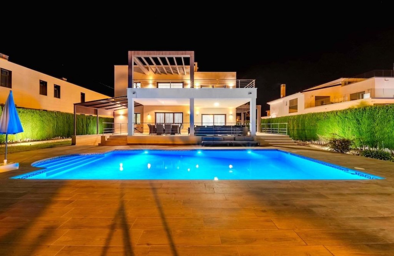Begagnad - Fristående Villa - Orihuela Costa - Cabo Roig