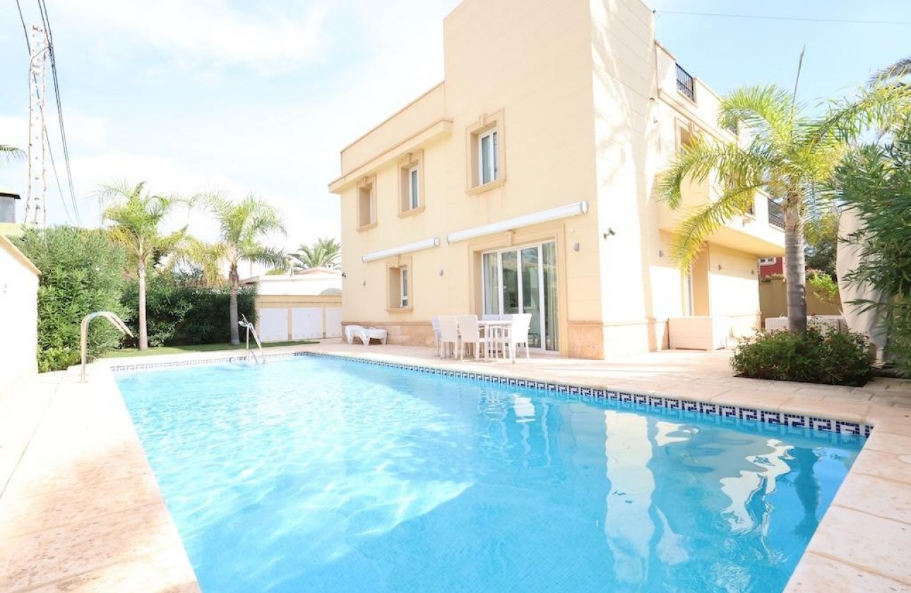 Begagnad - Fristående Villa - Orihuela Costa - Cabo Roig