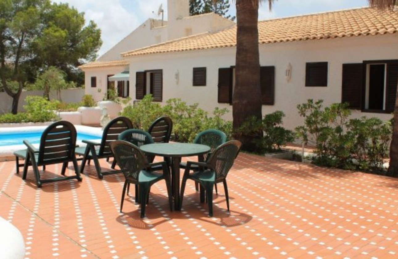 Begagnad - Fristående Villa - Orihuela Costa - Cabo Roig