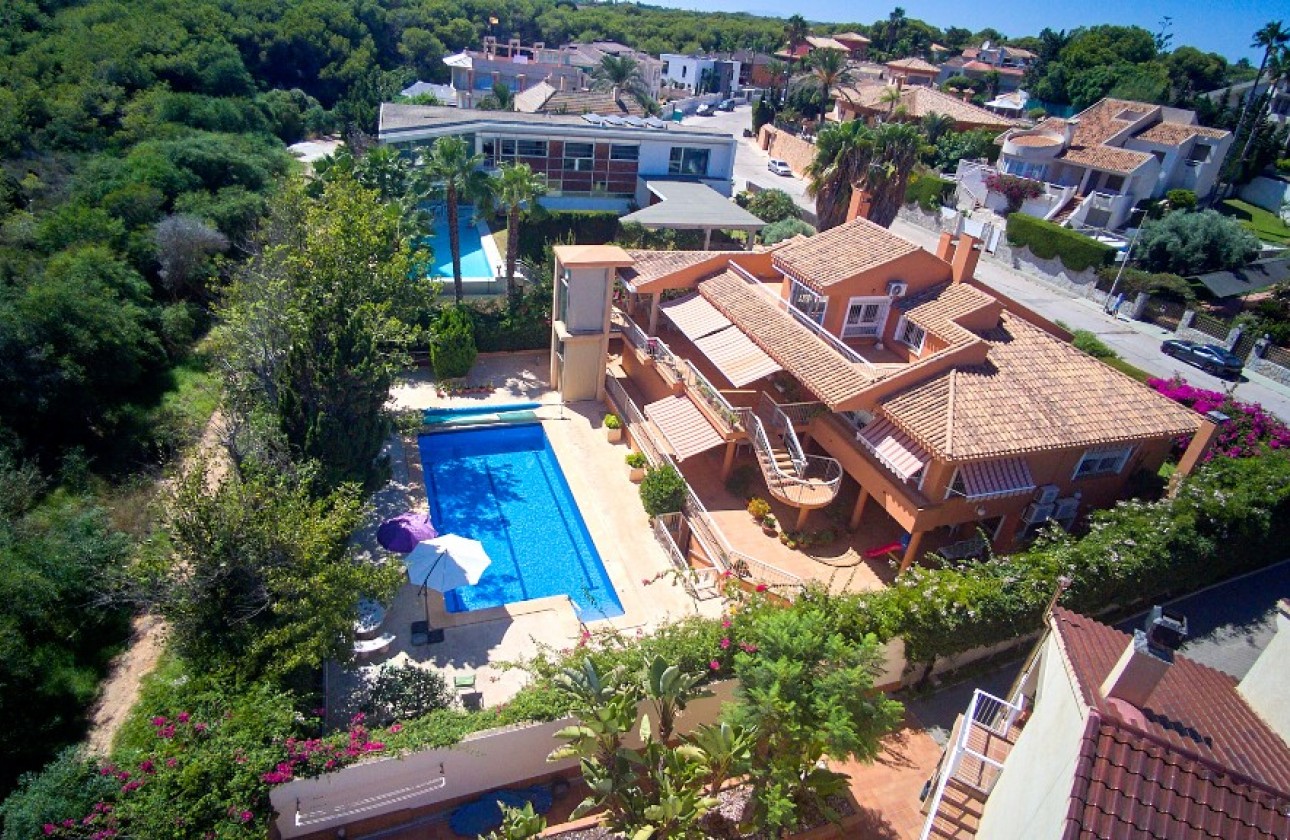 Begagnad - Fristående Villa - Orihuela Costa - Campoamor
