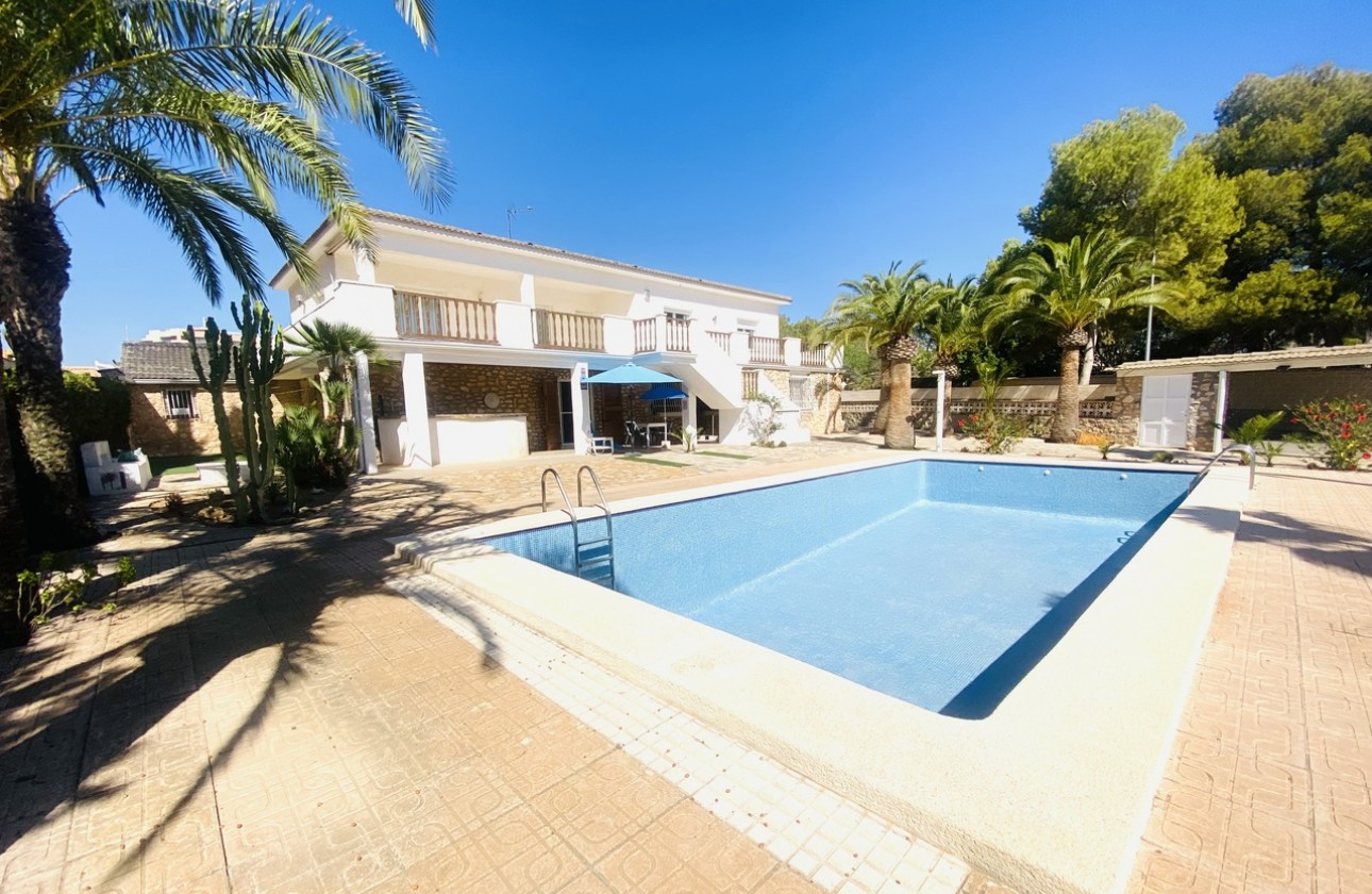 Begagnad - Fristående Villa - Orihuela Costa - La Zenia