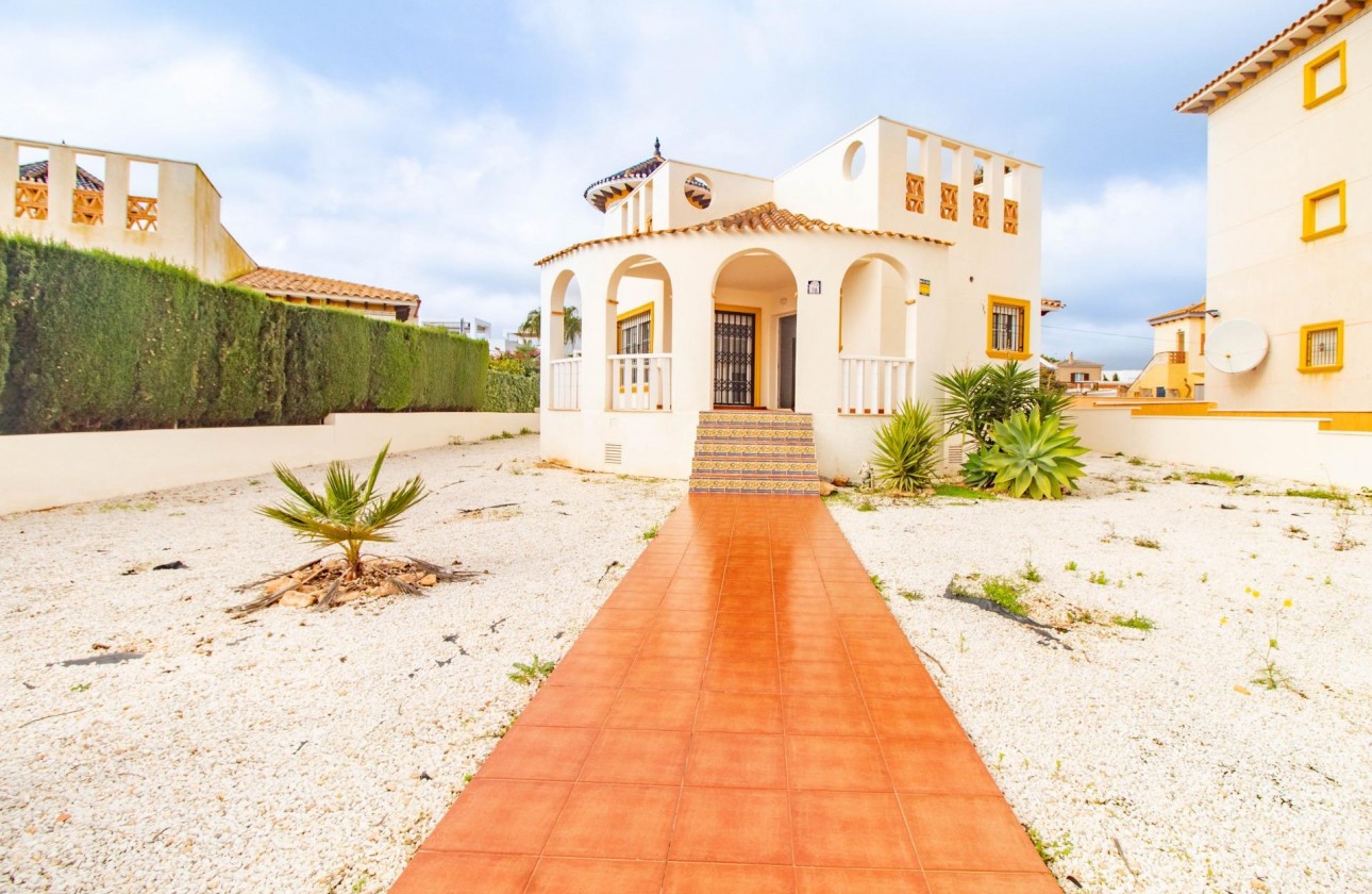 Begagnad - Fristående Villa - Orihuela Costa - Lomas de Cabo Roig