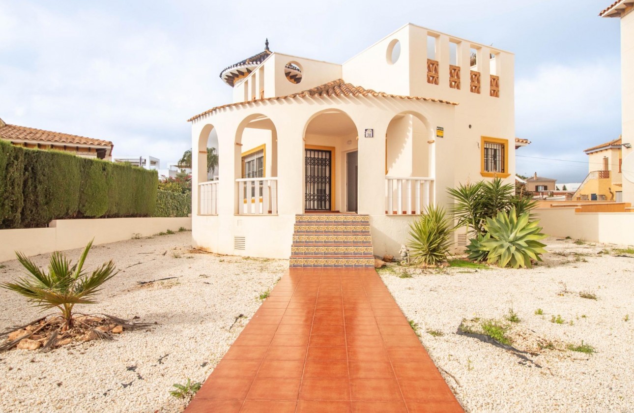 Begagnad - Fristående Villa - Orihuela Costa - Lomas de Cabo Roig