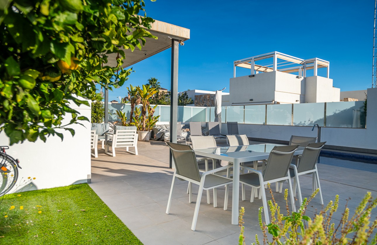 Begagnad - Fristående Villa - Orihuela Costa - Lomas de Cabo Roig