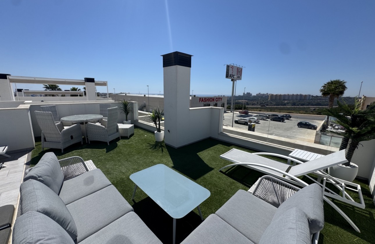 Begagnad - Fristående Villa - Orihuela Costa - Lomas de Cabo Roig