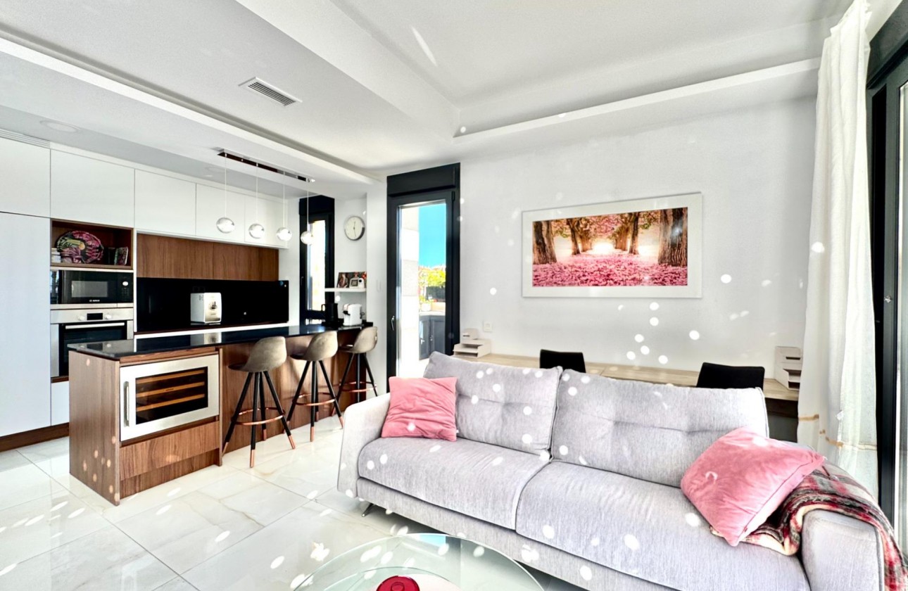 Begagnad - Fristående Villa - Orihuela Costa - Lomas de Cabo Roig