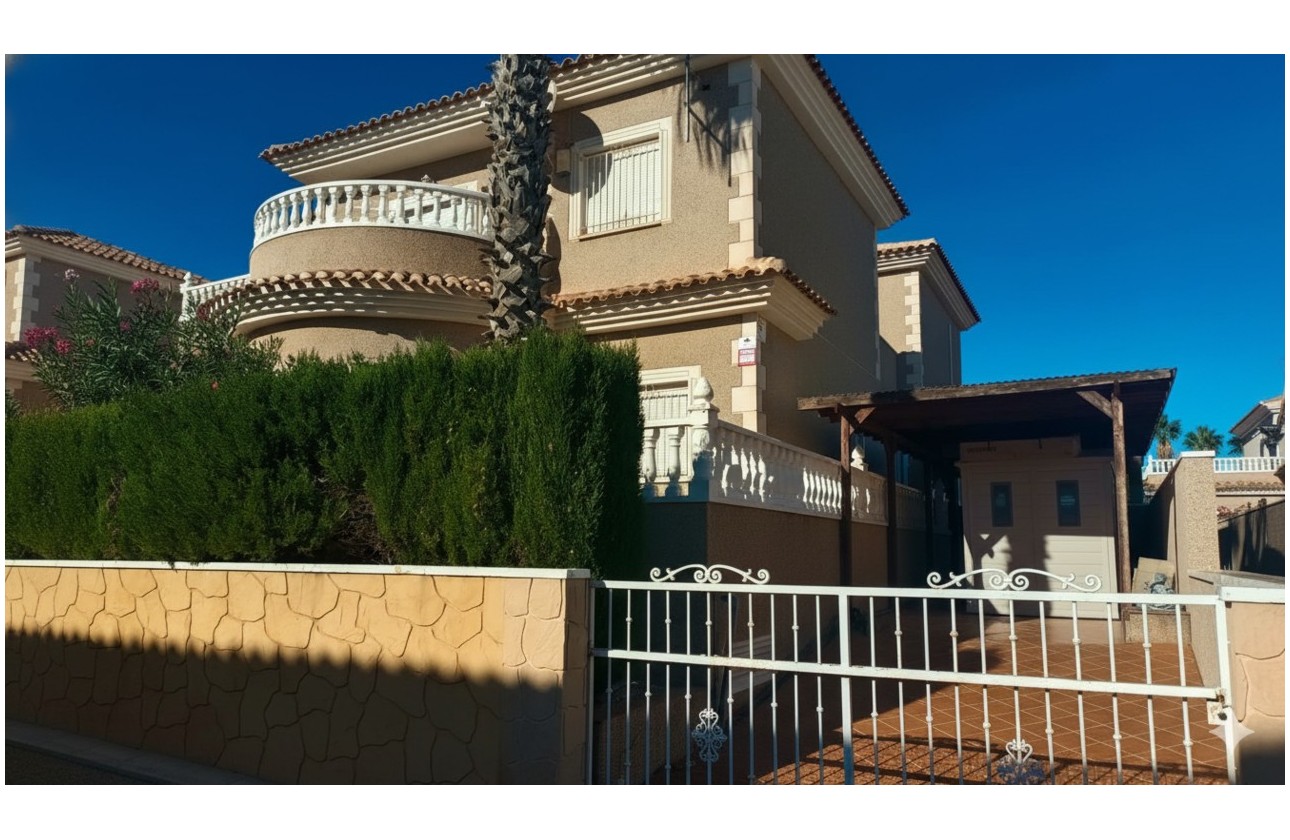 Begagnad - Fristående Villa - Orihuela Costa - Los Altos