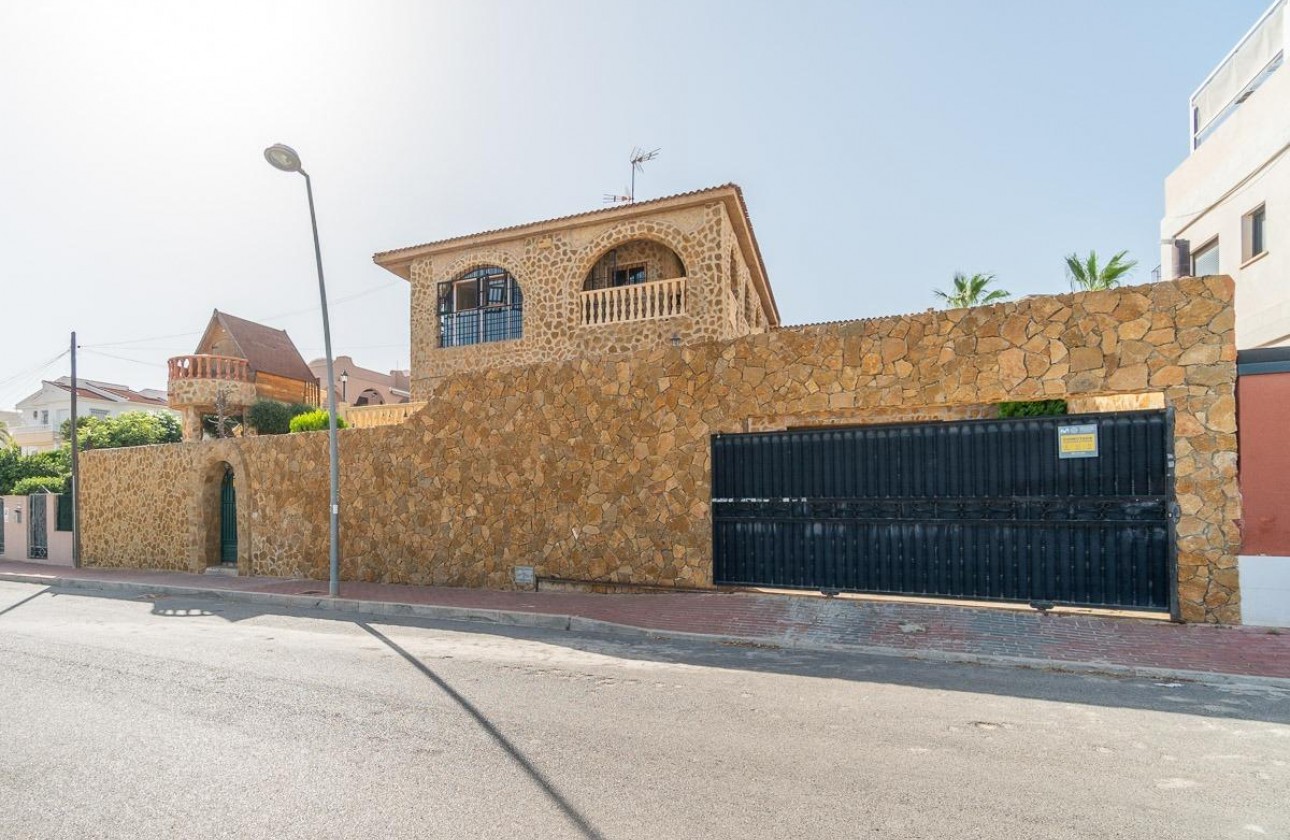 Begagnad - Fristående Villa - Orihuela Costa - Los Balcones - Los Altos del Edén