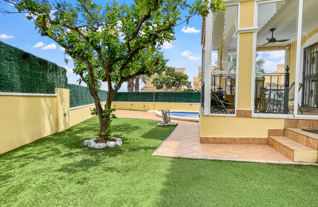 Begagnad - Fristående Villa - Orihuela Costa - Los Dolses