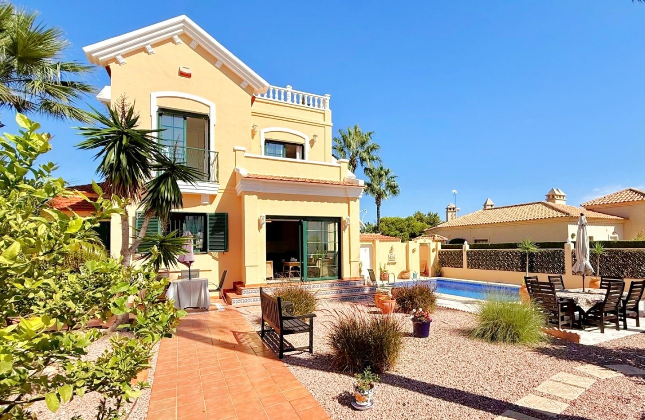 Begagnad - Fristående Villa - Orihuela Costa - Los Dolses