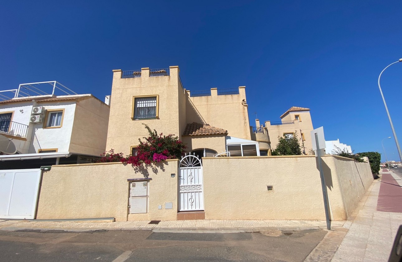 Begagnad - Fristående Villa - Orihuela Costa - Playa Flamenca