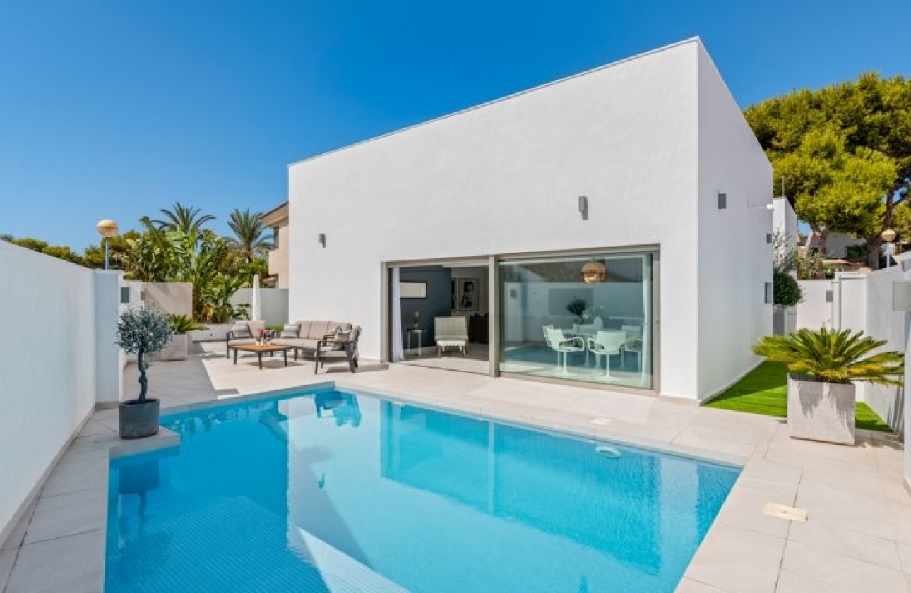 Begagnad - Fristående Villa - Orihuela Costa - Punta Prima