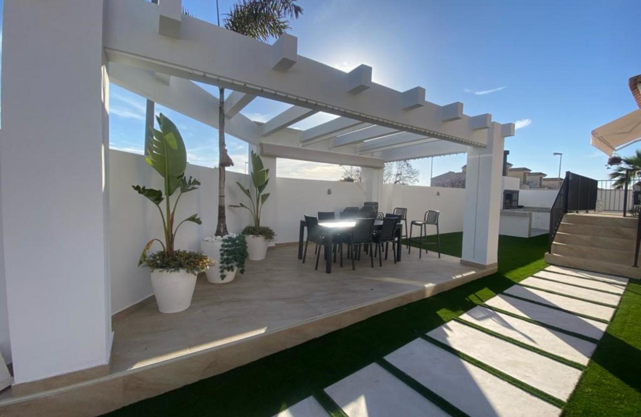 Begagnad - Fristående Villa - Orihuela Costa - Punta Prima