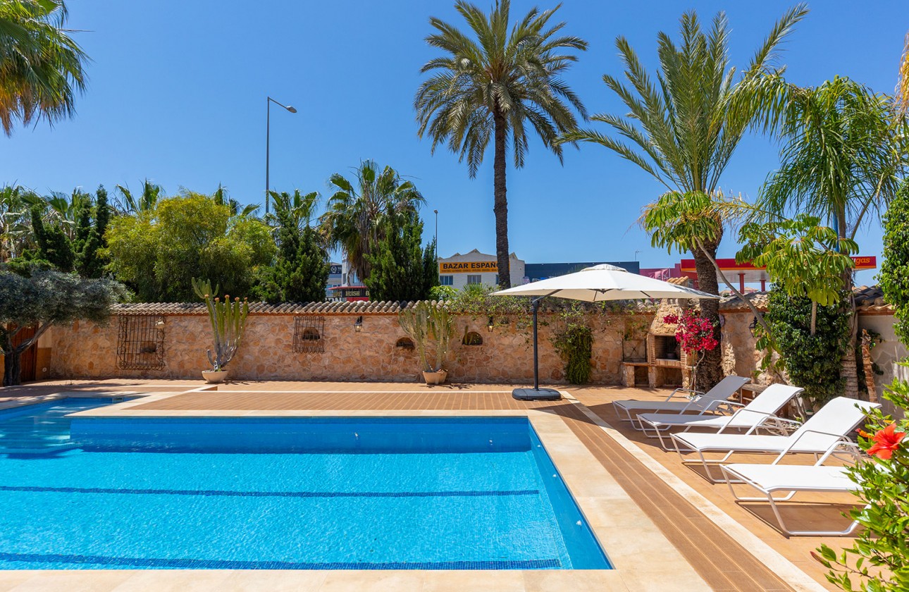 Begagnad - Fristående Villa - Orihuela Costa - Punta Prima