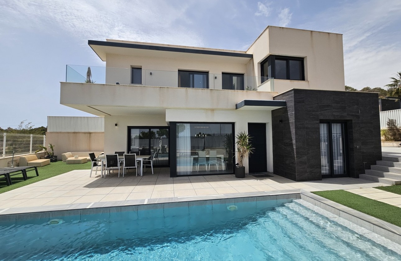 Begagnad - Fristående Villa - Orihuela Costa - Villamartín