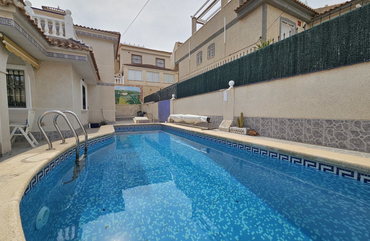 Begagnad - Fristående Villa - Orihuela Costa - Villamartín