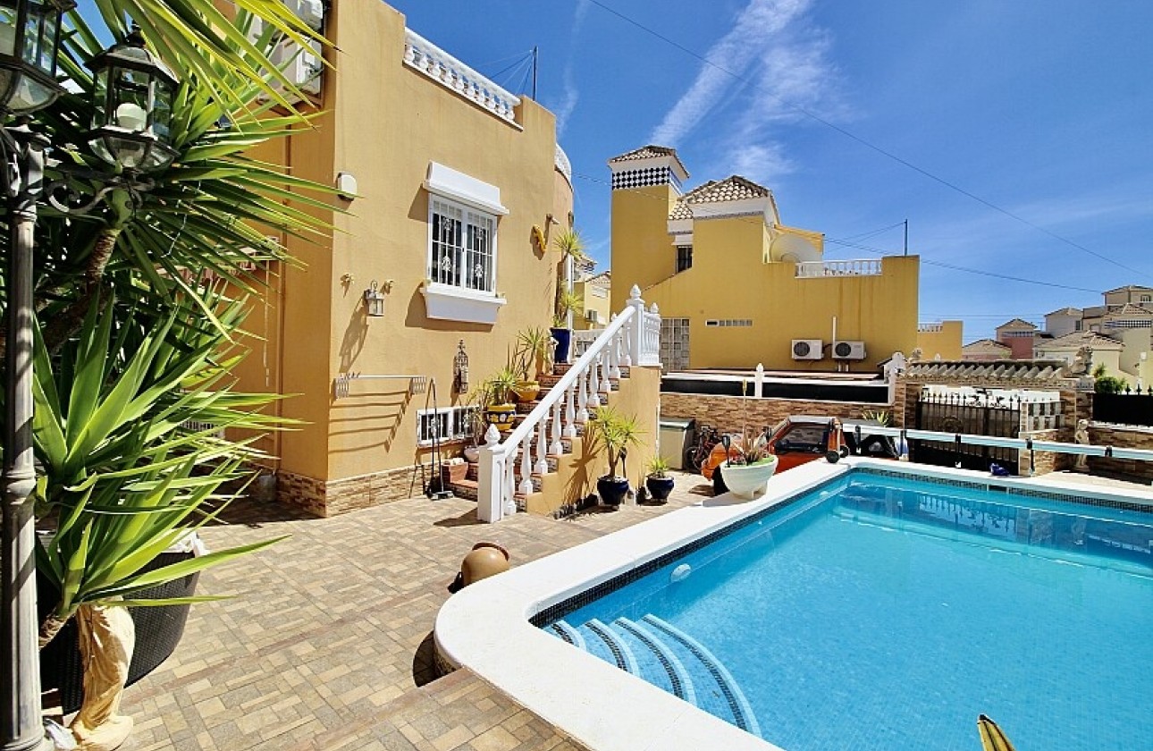 Begagnad - Fristående Villa - Orihuela Costa - Villamartín