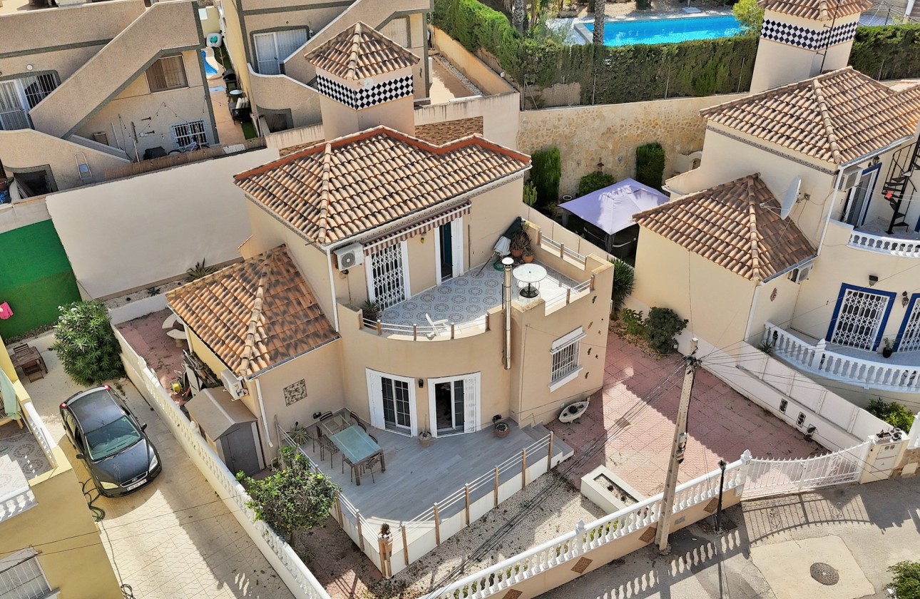 Begagnad - Fristående Villa - Orihuela Costa - Villamartín