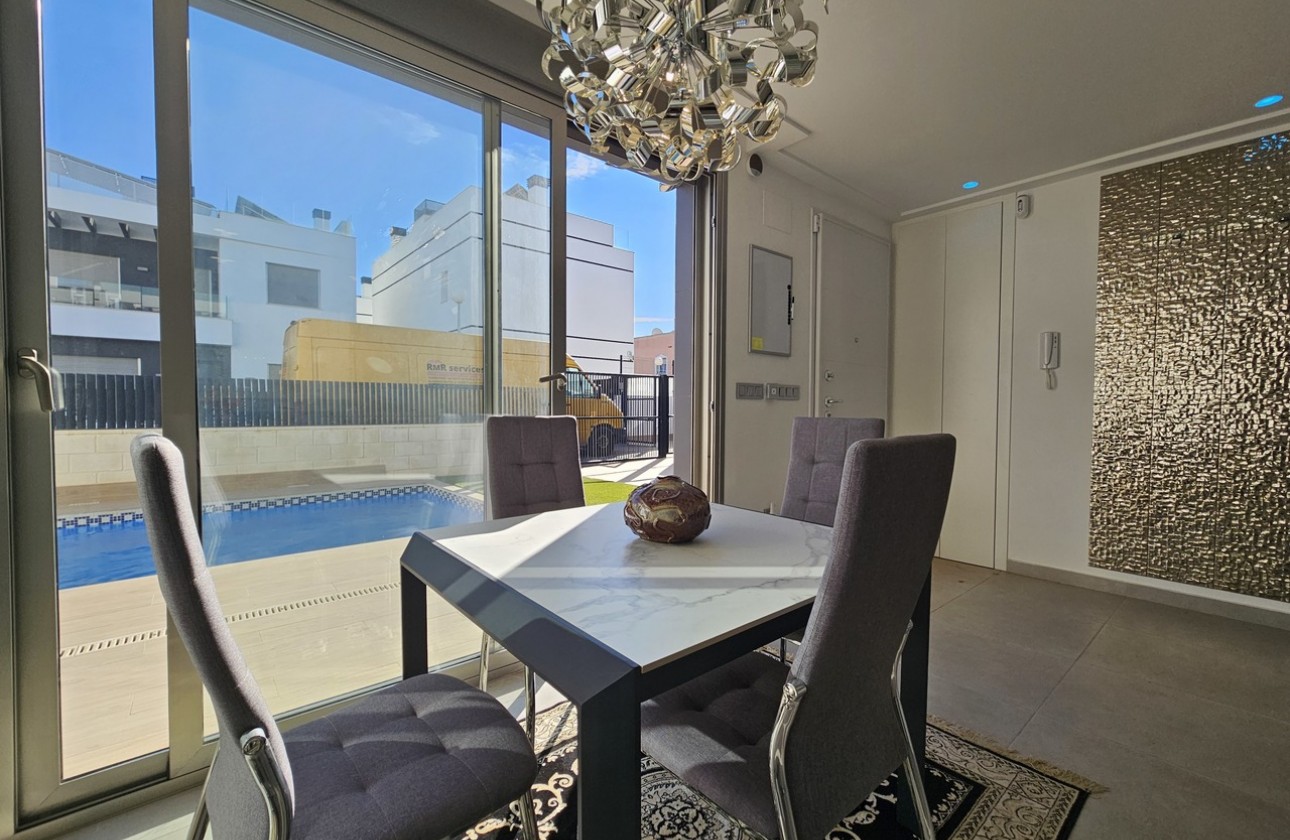 Begagnad - Fristående Villa - Orihuela Costa - Villamartín