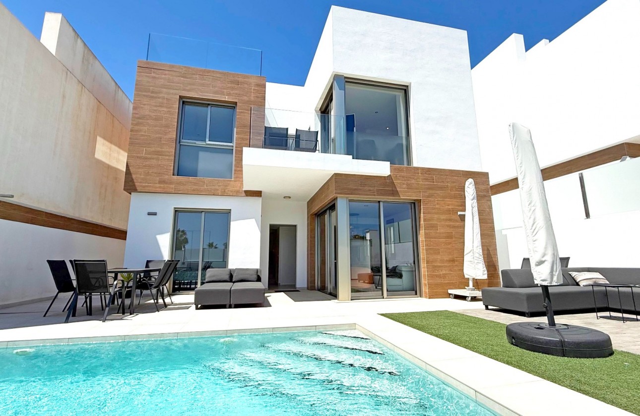 Begagnad - Fristående Villa - Orihuela Costa - Villamartín