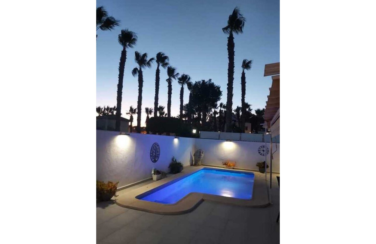 Begagnad - Fristående Villa - Orihuela Costa - Villamartín