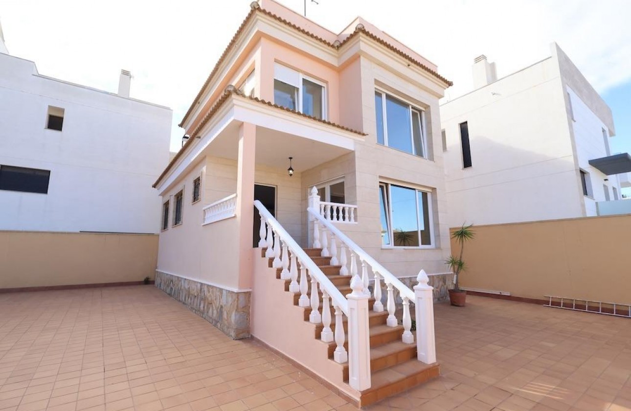 Begagnad - Fristående Villa - Orihuela Costa - Villamartín