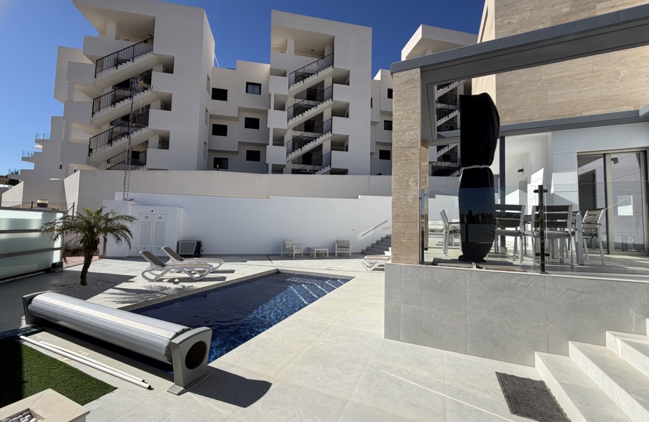 Begagnad - Fristående Villa - Orihuela Costa - Villamartín